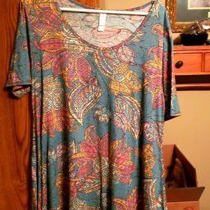 Lularoe large perfect t